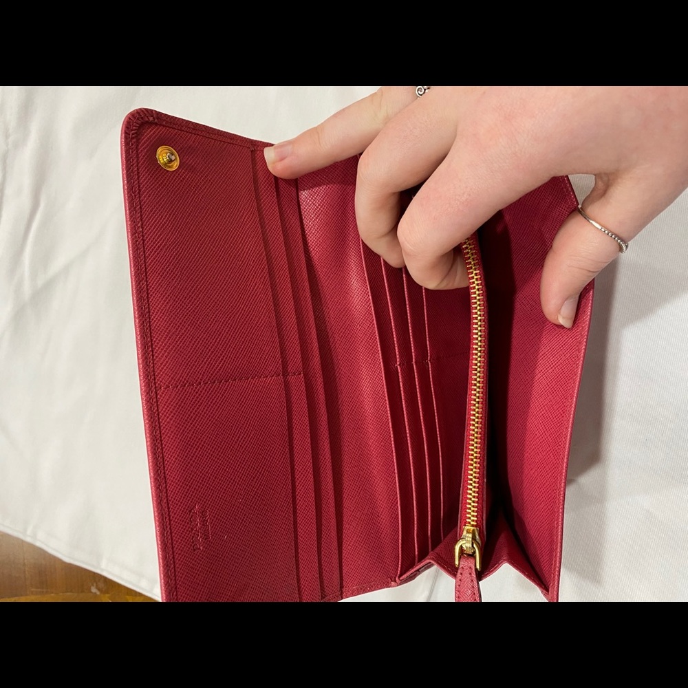 Prada Bow Wallet - Picture 6 of 6